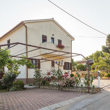Apartment Softić Pula Zewnętrze zdjęcie